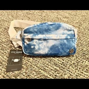 STEVE MADDEN Blue Tie-Dye Fanny Pack NWT